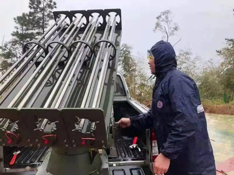 法媒点赞中国小区楼顶人工降雨的绿色创新 法媒点赞中国小区楼顶人工降雨的绿色创新
